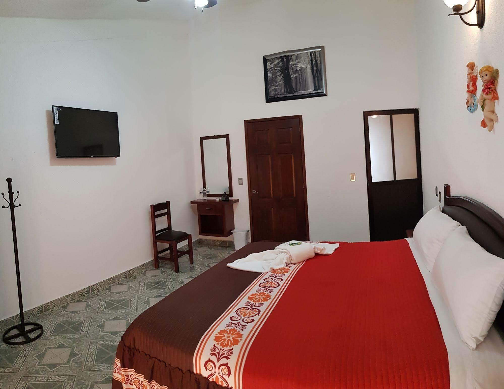 El Jardín Del Edén Hotel Tequisquiapan Kültér fotó